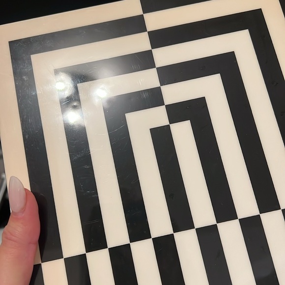 Jonathan Adler LARGE OP ART LACQUER BOX - Picture 11 of 12